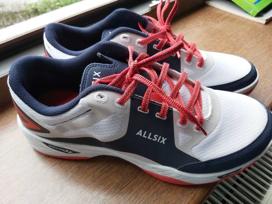 Buty nowe do siatkówki AllSix V500H decathlon rozm.45