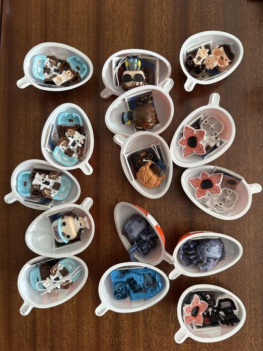 Funk pop stranger things kinder joy