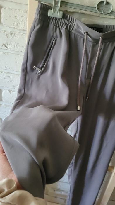 Spodnie na gumce mohito