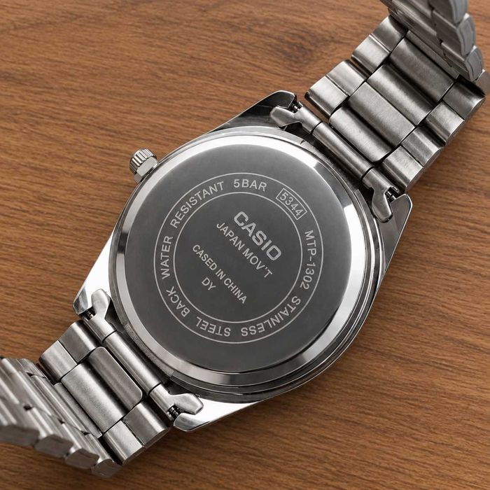 Casio WR50M – klasyczny zegarek Czarny