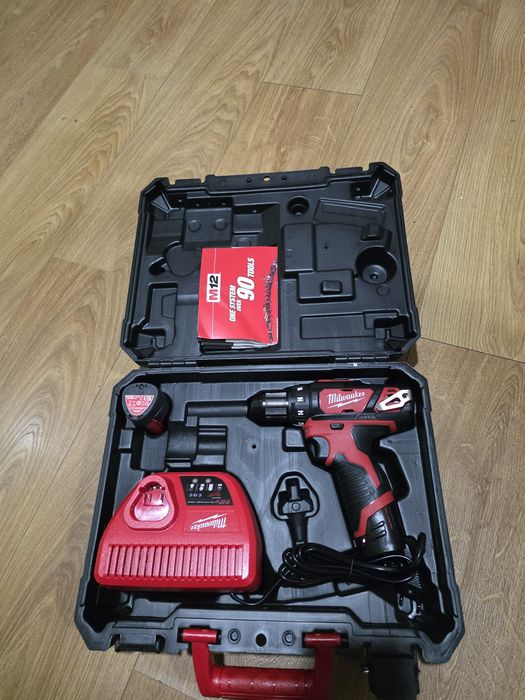 Aparafusadeira Milwaukee M12