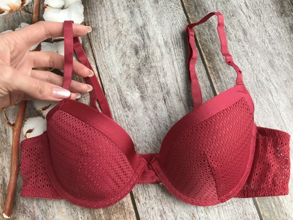 Класний бюстик 75А,насичений колір-Secret Possessions