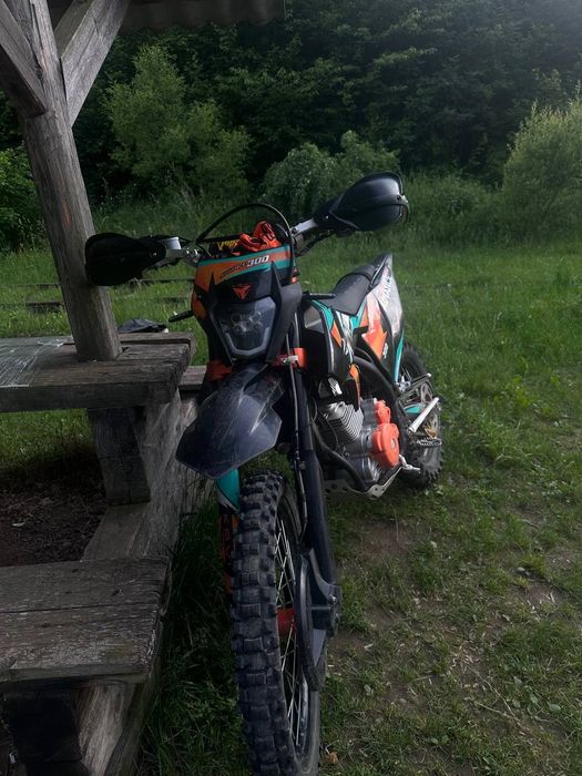 Продам кові адванца 300