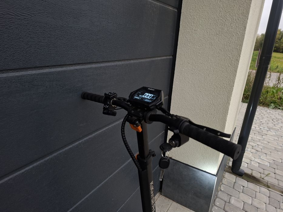 Електросамокат Kukirin G2 PRO.