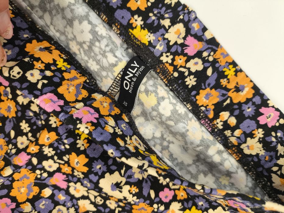 Wyprzedaż XS legginsy