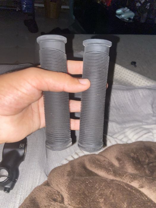 Pumhos de bicicleta novos