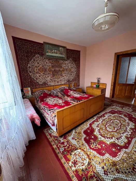 Продам комфортний будинок в затишному районі(Газове)