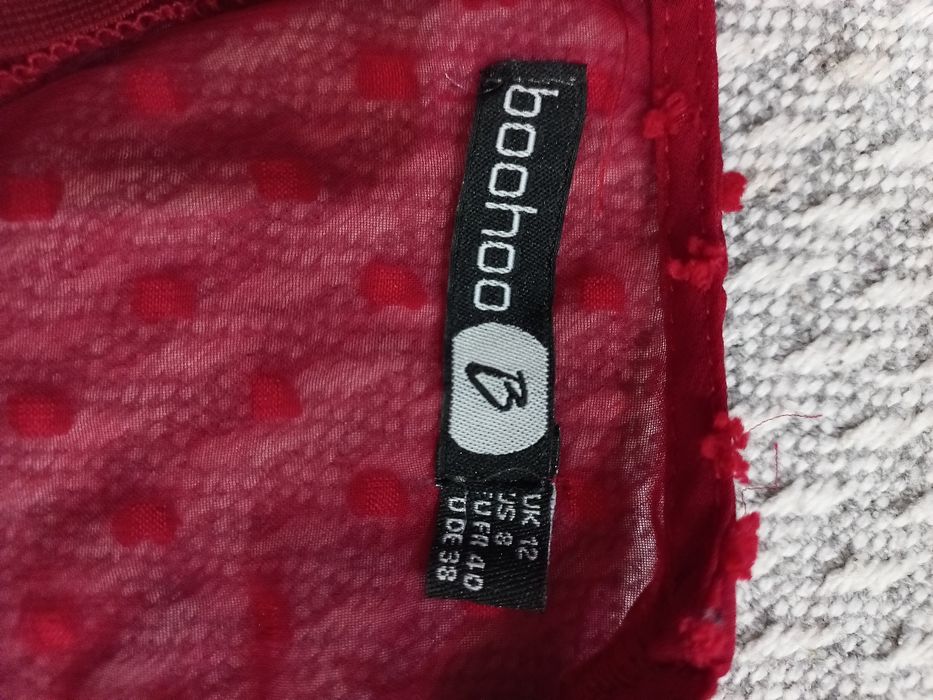 Сукня темно-червона