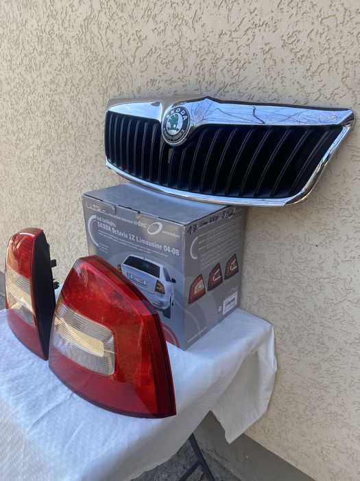 Решітка шкода октавія А5 рест