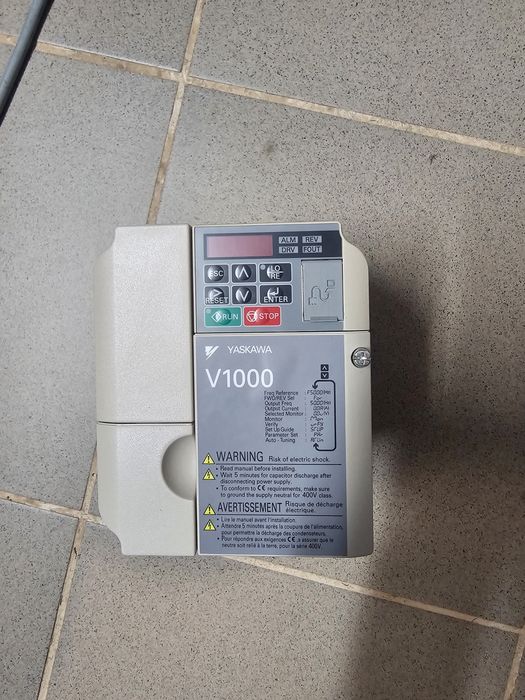 Falownik Yaskawa V1000 1,1kW 230V

CIMR-VCBA0006BAA