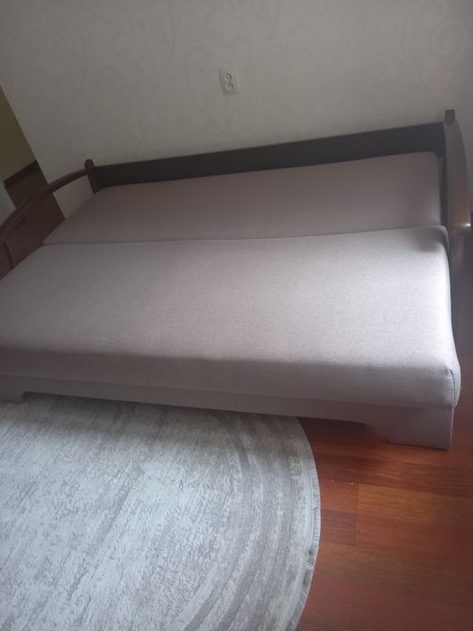 Продам диван-ліжко вживаний