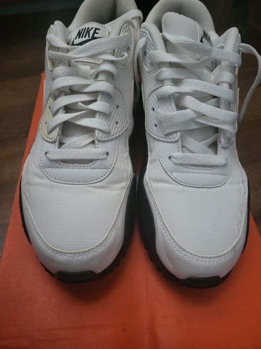 NIKE zoom train action