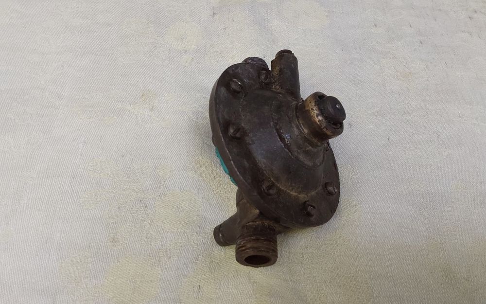 Газовый редуктор латунь советский продам.