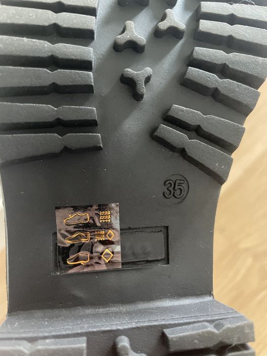 Botins muito confortáveis, servem a tamanho 36