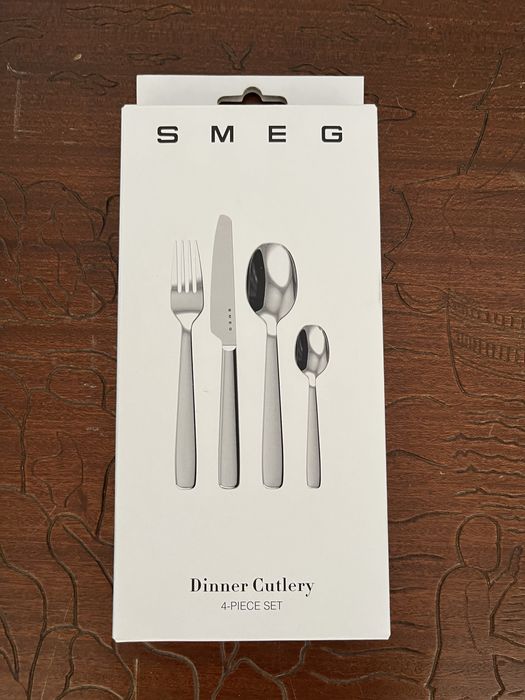 Conjunto de talheres Smeg – 4 peças