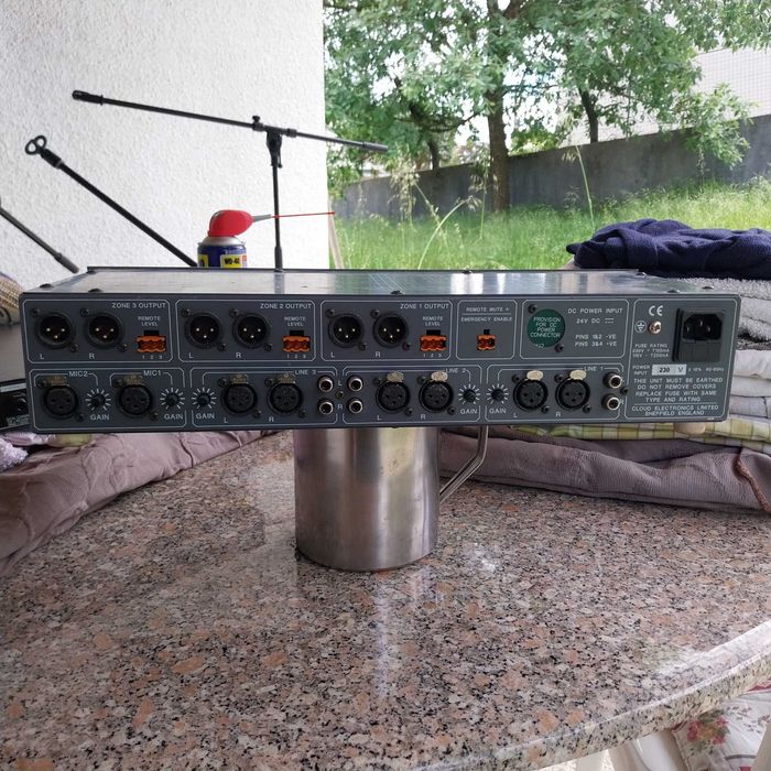 Cloud Electronics CX233 Mixer/Zoner (Som 3 Zonas)