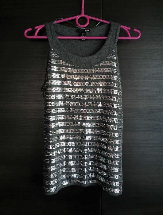 Srebrny top w stylu glamour