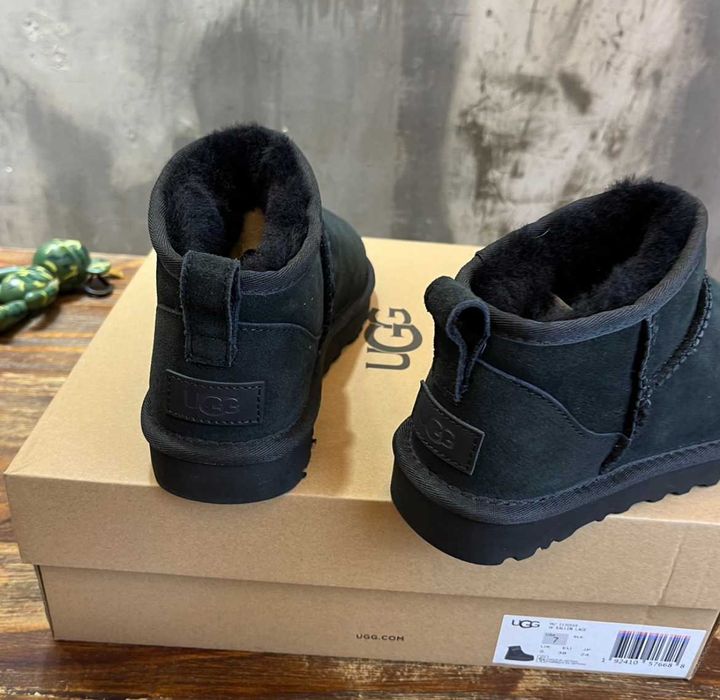 UGG Classic Mini Boots R.39
