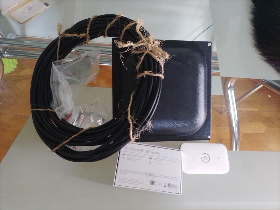 4G роутер  Xiomi, антена, кабель.
