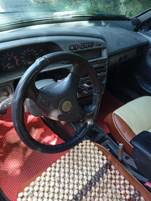 Автомобіль ваз 21099