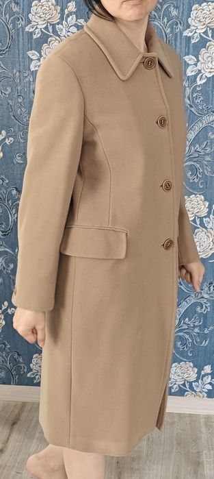 Пальто MaxMara made in Italy