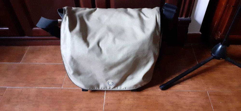 Câmara de filmar profissional Sony HDR AX-2000