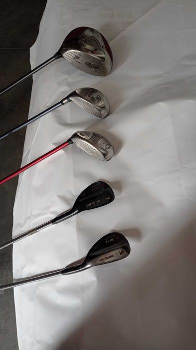 Tacos de golfe em segunda mão