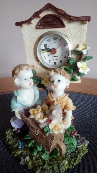 Ozdobny zegar stojący