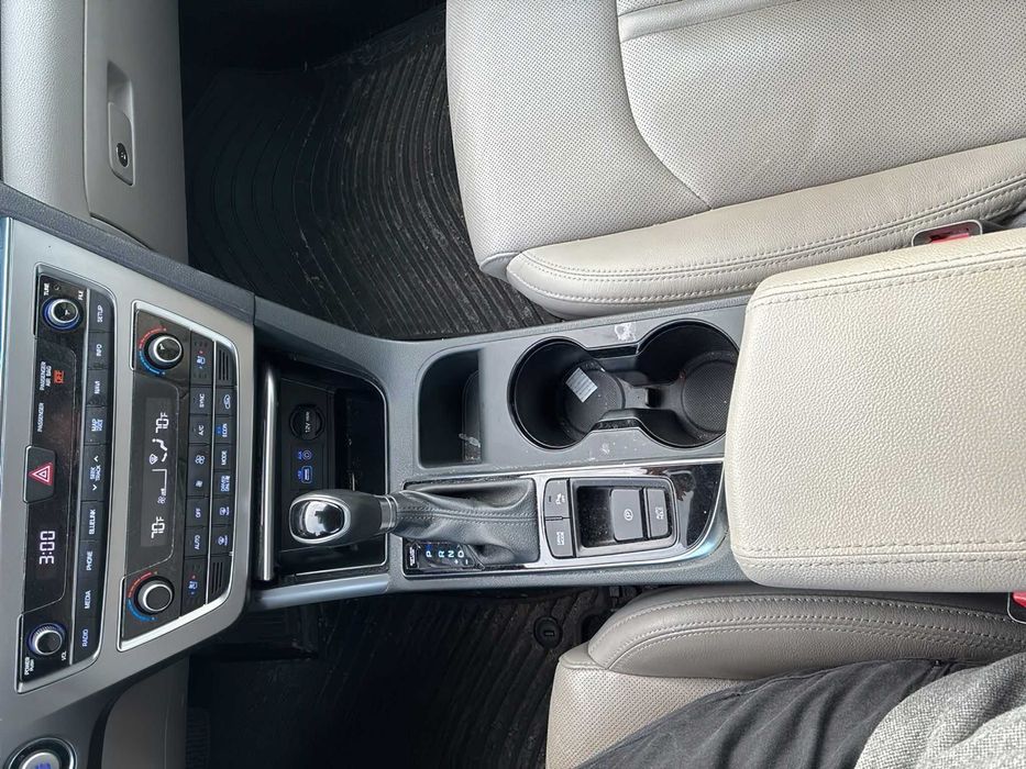 Hyundai Sonata Hybrid Limited      2017