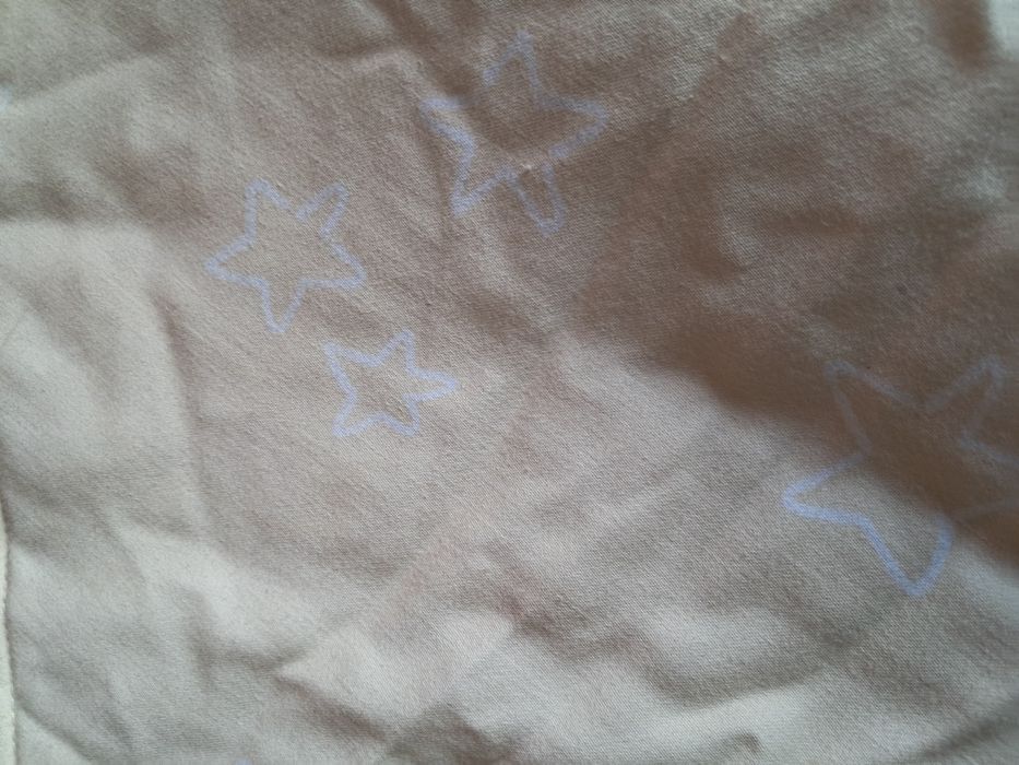 Colcha criança amarela com ursinhos e estrelas