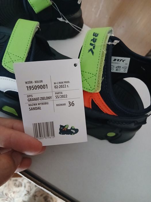 Sandały Bartek nowe r36