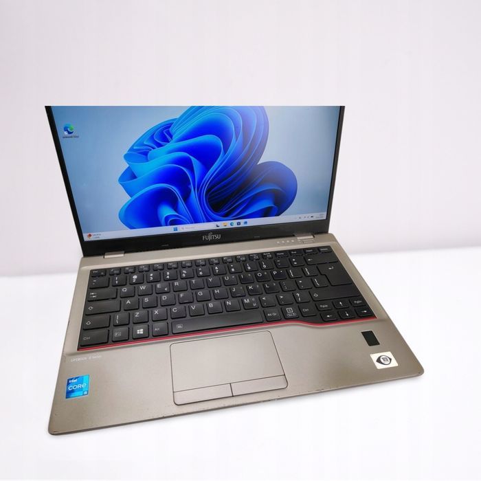 ULTRABOOK PREMIUM Fujitsu LifeBook U7411 i5-1135G7 8GB 256SSD Win11