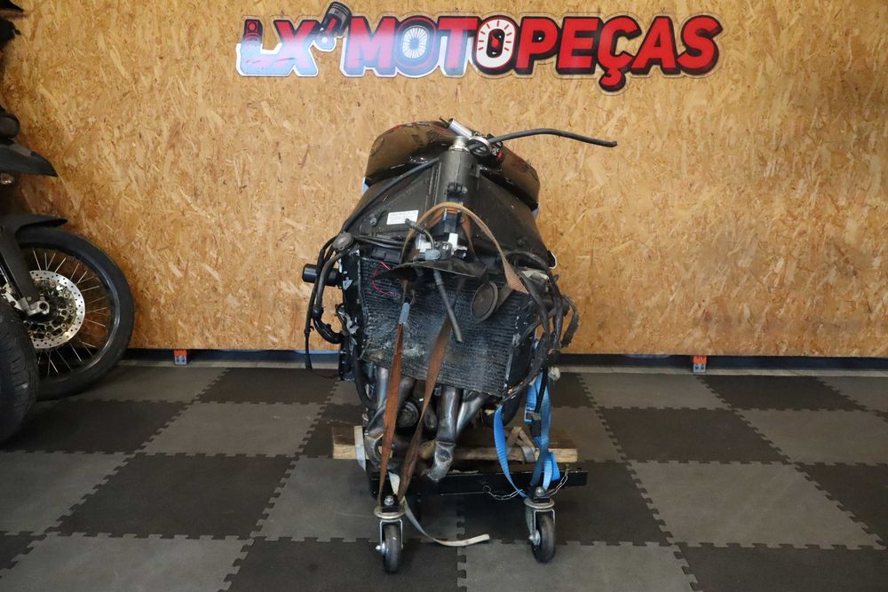 Yamaha R1 ano 2003 para peças