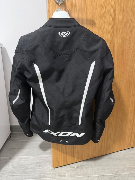 Casaco Ixon  Feminino
