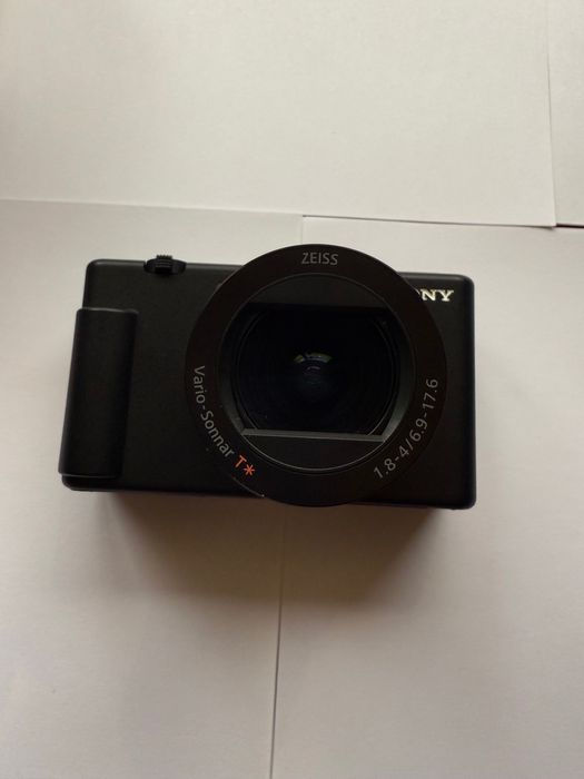 Sony ZV-1 Mark II + Flash — Como Novo