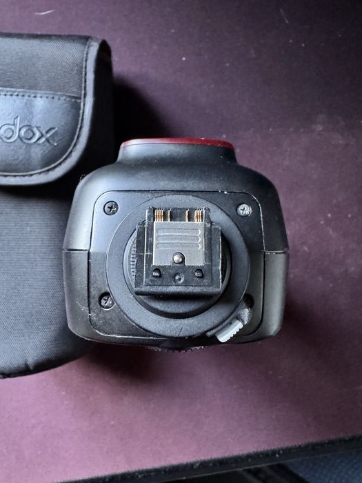 Lampa Godox V1S do Sony