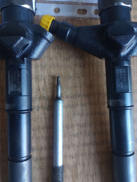 Продам форсунки денсо