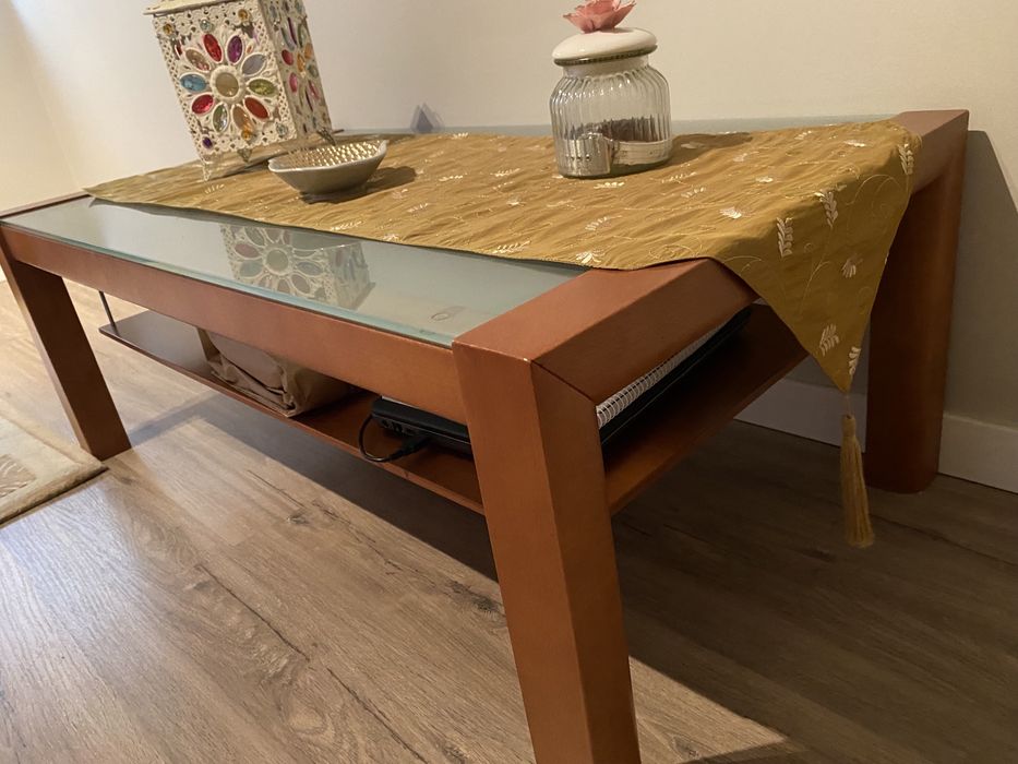 Cherry Wood Side Table64550243719169122
