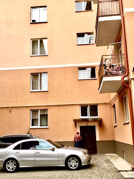 Дизайнерська квартира подобово (суточно) в центрі Мукачева