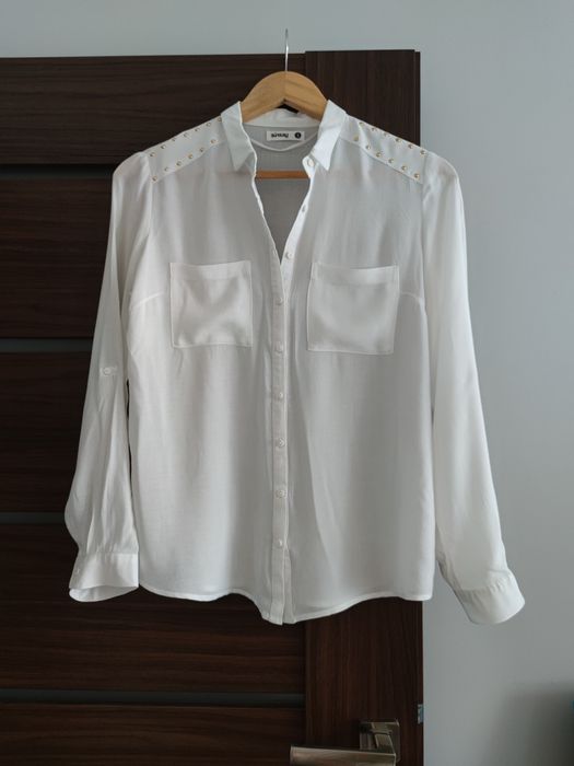 Biała koszula z kieszeniami Sinsay rozm. S