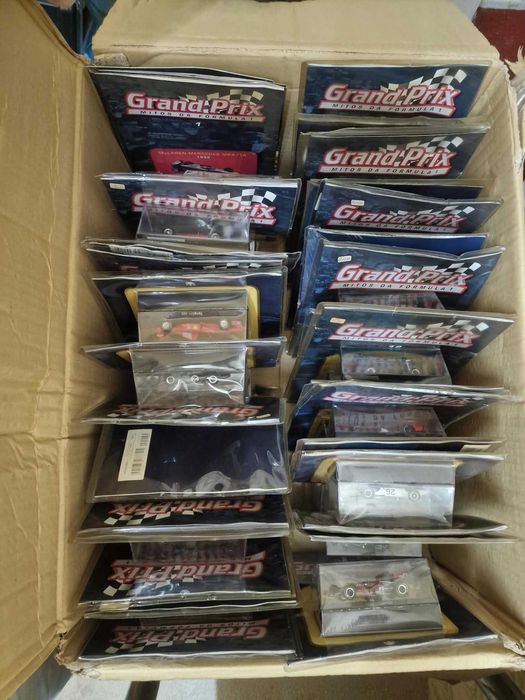 Lote 35 miniaturas F1 "Grand Prix – Mitos da Fórmula 1" – RBA – 1:43 – seladas