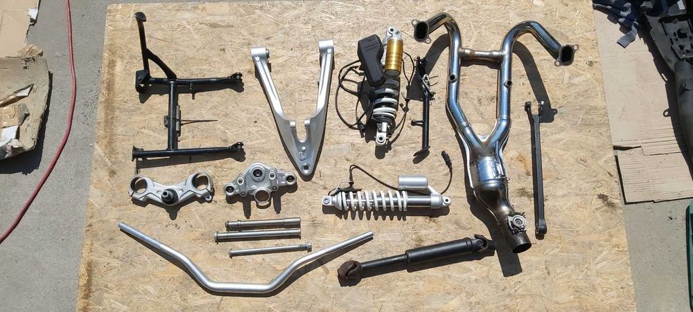 R1200gs k51 nozka stopka dziubek wlot handbar gmole deflrktor plyta