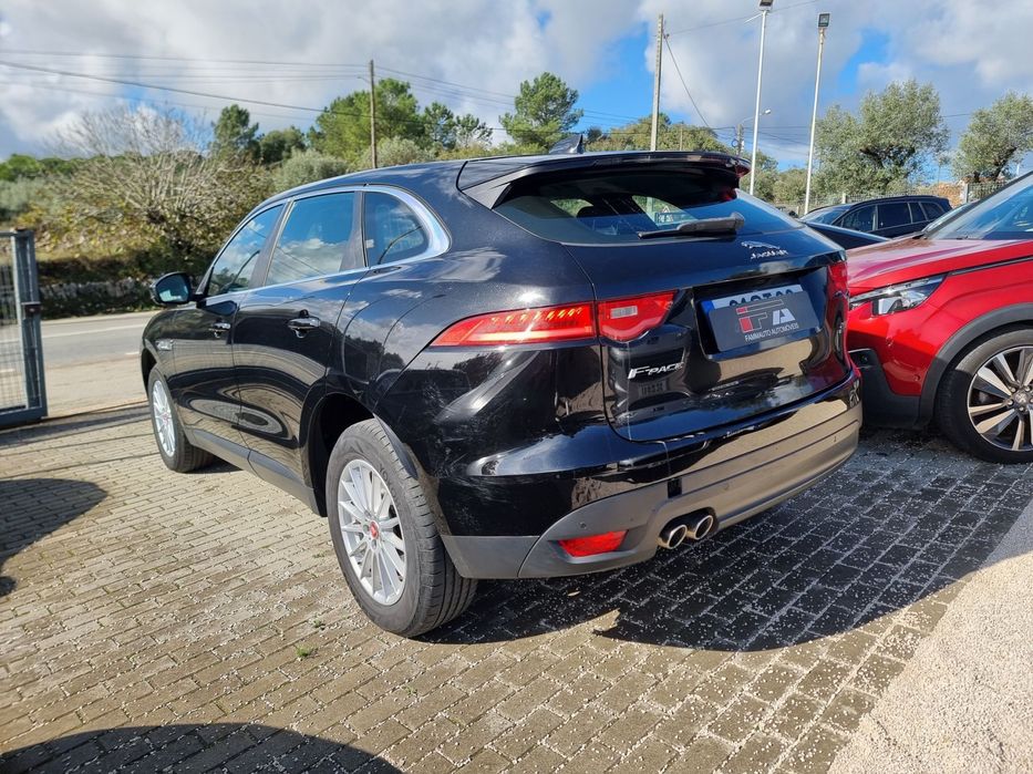 Jaguar F-Pace 2.0 i4D Pure Aut.