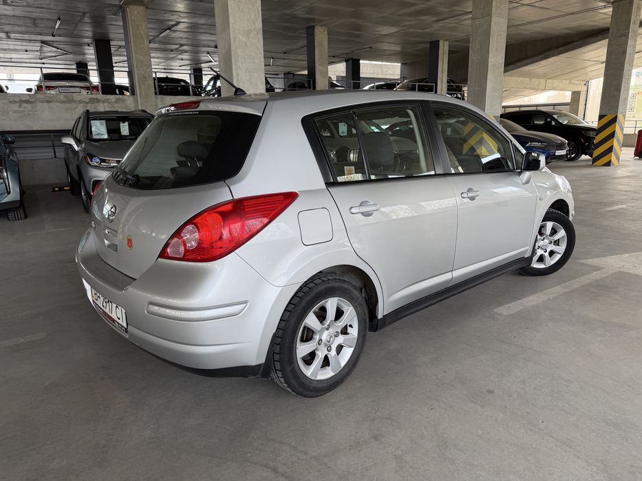Nissan tiida 1.8 механика 6ст