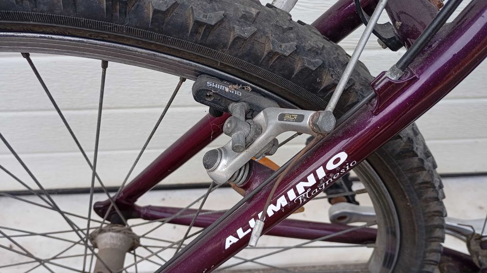 Bicicleta de Montanha 1994, em alumínio/magnésio, Shimano Altus.