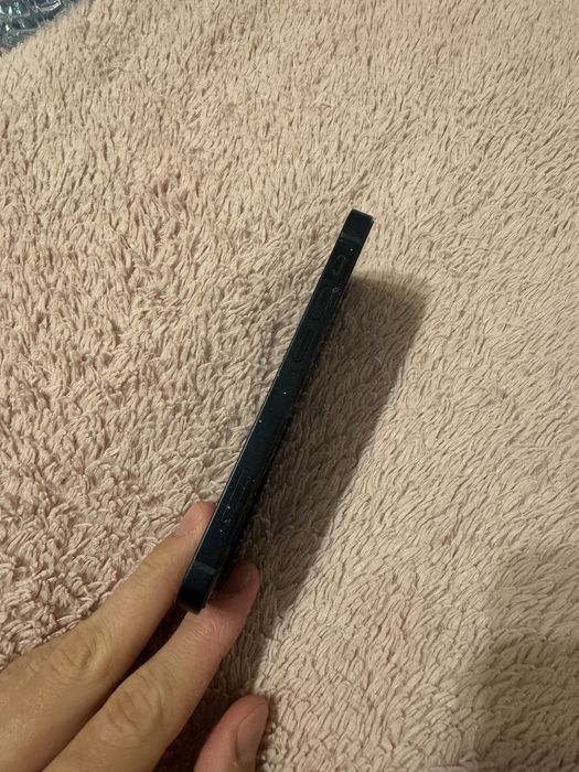 Iphone 13 mini stan barzo dobry