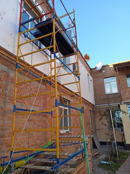 Здам в аренду вишка тура 3+1 ,площадка  1,2*2 м.