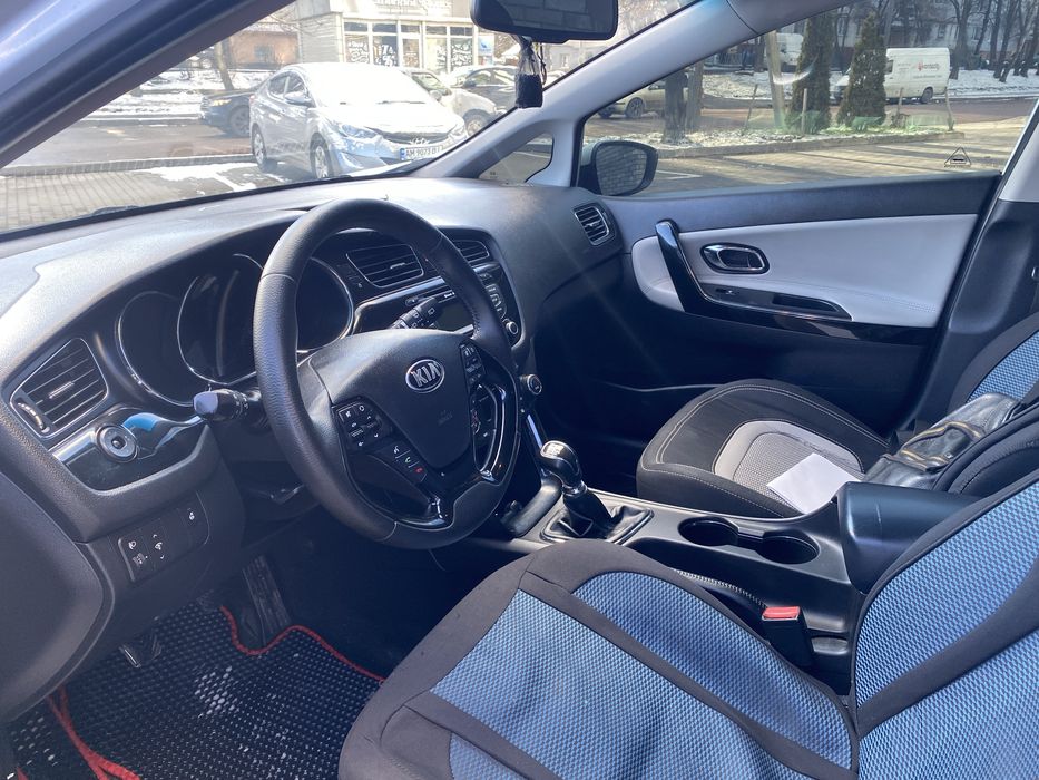 Kia Ceed 2013 1.6 CRDI