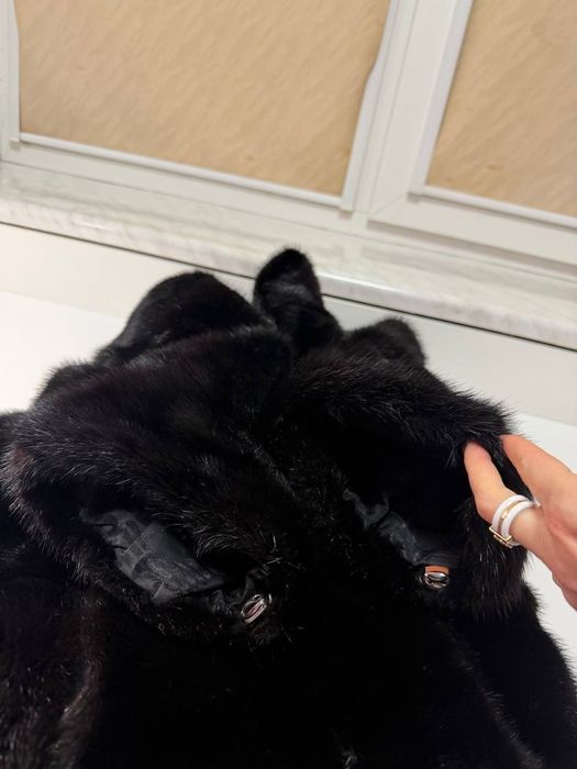 Норкова шуба автоледі