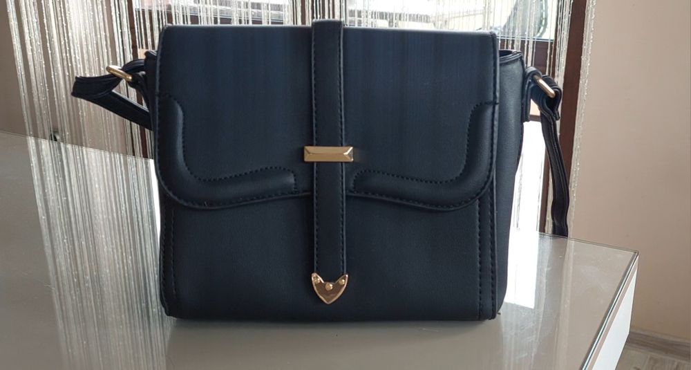 Torebka czarna damska